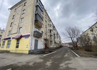 Продажа 2-ком. квартиры, 43.2 м2, Новокузнецк, улица Орджоникидзе, 46