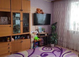 Продается двухкомнатная квартира, 38.4 м2, Бугуруслан, 1-й микрорайон, 19