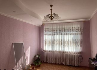 Продается трехкомнатная квартира, 60 м2, Красноармейск, 5-й микрорайон, 8