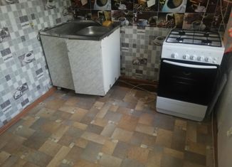 Продажа 2-ком. квартиры, 45.6 м2, Кировск, улица Кирова, 26