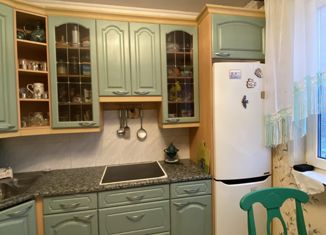 Продам 3-ком. квартиру, 75 м2, Москва, улица Кутузова, 6, улица Кутузова