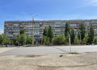 Продажа 2-комнатной квартиры, 49.6 м2, Волгоградская область, улица Базарова, 160