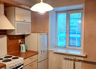 Продам 2-комнатную квартиру, 50 м2, Иркутск, Ленинский округ, улица Тельмана, 36