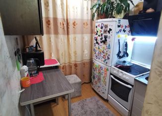 Продается двухкомнатная квартира, 42 м2, Находка, улица Первостроителей, 13
