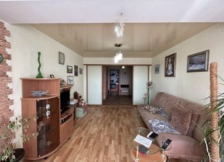 Продается 3-комнатная квартира, 66.6 м2, Чайковский, Сосновая улица, 8