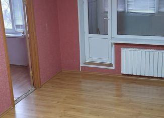 Продается четырехкомнатная квартира, 60.4 м2, Керчь, улица Сморжевского, 4