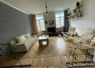 Продажа 2-комнатной квартиры, 60.7 м2, Санкт-Петербург, Варшавская улица, 16, метро Электросила