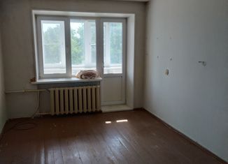 Продается 2-ком. квартира, 44.3 м2, Копейск, улица Голубцова, 46