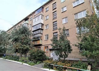 Продается 2-ком. квартира, 40 м2, Челябинск, улица Марченко, 21А, Тракторозаводский район