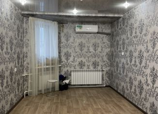 Трехкомнатная квартира на продажу, 68 м2, Еврейская АО, Советская улица, 60Б