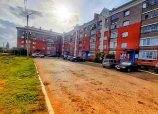 Продам 4-комнатную квартиру, 90.6 м2, Рузаевка, улица Карла Маркса, 66