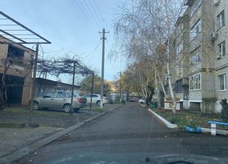 Продам гараж, 25 м2, станица Выселки, улица Ленина, 123