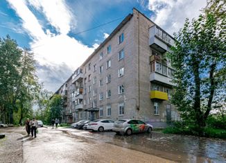 Продаю 1-ком. квартиру, 30.3 м2, Пермский край, Магистральная улица, 20