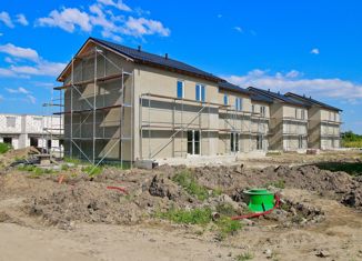 Таунхаус на продажу, 120 м2, поселок Сальское, Садовая улица