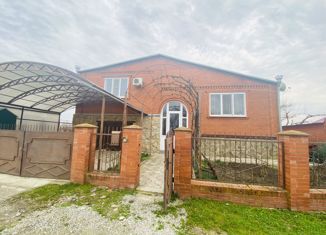 Продается дом, 205 м2, Славянск-на-Кубани, улица Ленина, 33