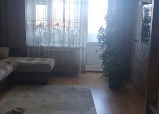 4-ком. квартира на продажу, 71.5 м2, посёлок городского типа Первомайский, Строительная улица, 7