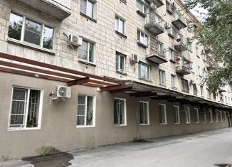 Продаю однокомнатную квартиру, 32 м2, Волгоград, Советская улица, 34