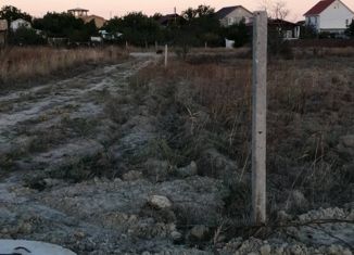 Продаю участок, 12 сот., посёлок городского типа Орджоникидзе, улица 1-я Линия, Первая Часть