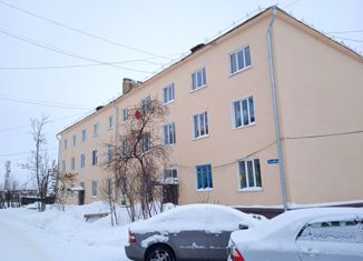 Продам 3-ком. квартиру, 74 м2, поселок Тайжина, Коммунистическая улица, 1