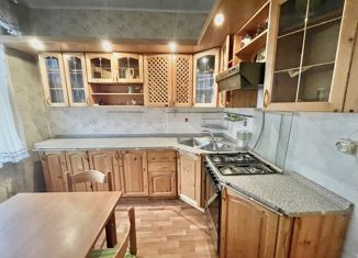 Сдается двухкомнатная квартира, 56 м2, Москва, улица Расплетина, 1, улица Расплетина