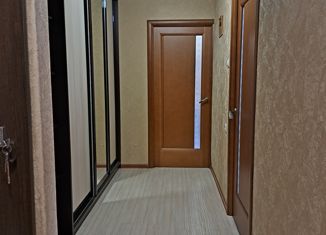 Продам 2-комнатную квартиру, 46 м2, Тюменская область, улица Маршала Жукова, 14