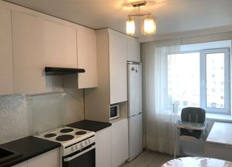 Продаю 2-комнатную квартиру, 63.1 м2, Каспийск, Кавказская улица, 18, ЖК Стройко