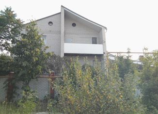 Продаю дом, 400 м2, хутор Красный Пахарь, улица 40 лет Победы