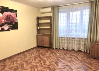 Продается 1-ком. квартира, 35 м2, Москва, улица Короленко, 10, улица Короленко