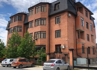 2-ком. квартира на продажу, 76 м2, Каспийск, 8-я линия, 14/16