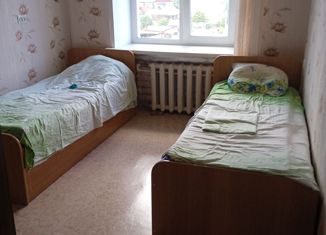 Продажа 3-ком. квартиры, 60.1 м2, поселок городского типа Вершина Теи, Советская улица, 37