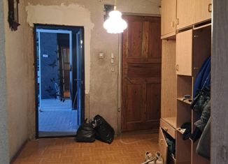 Продается 4-комнатная квартира, 104 м2, Новотроицк, улица Мира, 12