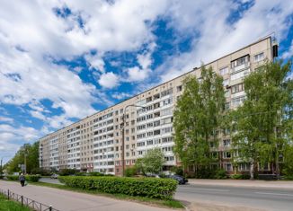 Продам 3-ком. квартиру, 57.2 м2, Санкт-Петербург, Тимуровская улица, 30к1, Тимуровская улица