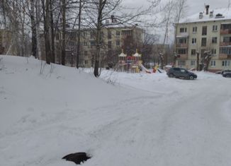 Продаю однокомнатную квартиру, 32 м2, Новоуральск, Уральская улица, 11