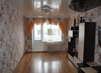 Продажа 3-ком. квартиры, 60 м2, Ишим, улица Карла Маркса, 76