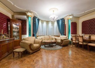 Продам 4-комнатную квартиру, 130 м2, Москва, улица Новаторов, 34к7, улица Новаторов