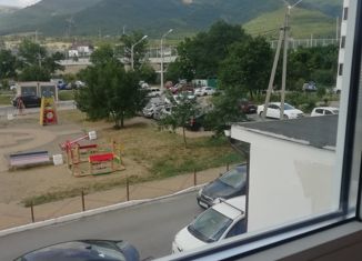 Продается 2-ком. квартира, 60 м2, Геленджик, улица Маршала Жукова, 1к5, ЖК Кубанская Марка