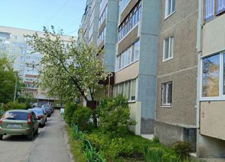 Продаю 4-комнатную квартиру, 70 м2, Ульяновская область, улица Шигаева, 13