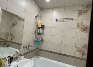 Продаю трехкомнатную квартиру, 65 м2, Красноярский край, улица Труда, 15