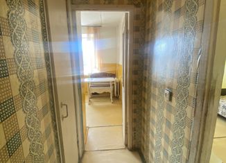 Продаю однокомнатную квартиру, 30.4 м2, Азнакаево, улица Булгар, 27