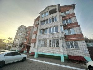 Продам двухкомнатную квартиру, 54.6 м2, Элиста, 2-й микрорайон, 13Б, 2-й микрорайон