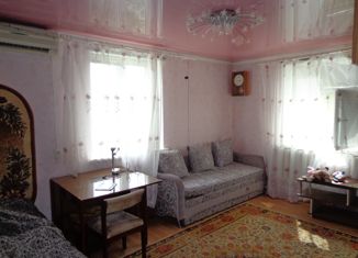 Продается трехкомнатная квартира, 55 м2, Краснодарский край, Красная улица, 64