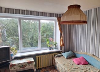 Продается 2-ком. квартира, 48 м2, Санкт-Петербург, проспект Тореза, 18, метро Площадь Мужества