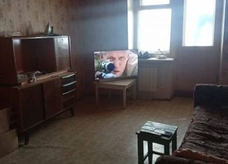 Продаю 2-комнатную квартиру, 44 м2, Медногорск, улица Максима Горького, 26