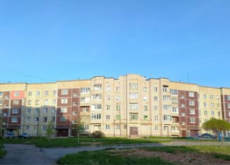 Продается 3-комнатная квартира, 61.4 м2, Пикалёво, улица Горняков, 15