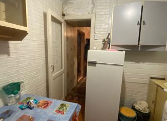 Сдам в аренду 2-комнатную квартиру, 45 м2, Керчь, улица Клары Цеткин, 15