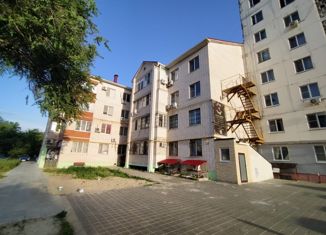 Продам 2-комнатную квартиру, 50 м2, Элиста, 2-й микрорайон, 13Б, 2-й микрорайон