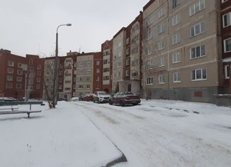 Продам комнату, 90 м2, Новоуральск, бульвар Академика Кикоина, 4