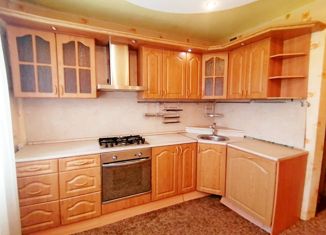 Продаю 3-комнатную квартиру, 70 м2, Коломна, улица Горького, 34