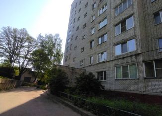Продаю 1-комнатную квартиру, 32 м2, Смоленская область, улица Чапаева, 1
