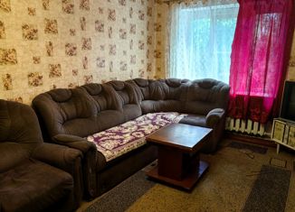 Сдам в аренду комнату, 100 м2, Волгоград, улица Героев Малой Земли, 34, Красноармейский район